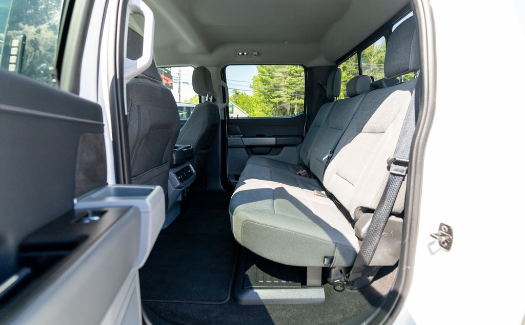 2024 Ford F-150 XLT - Photo 17