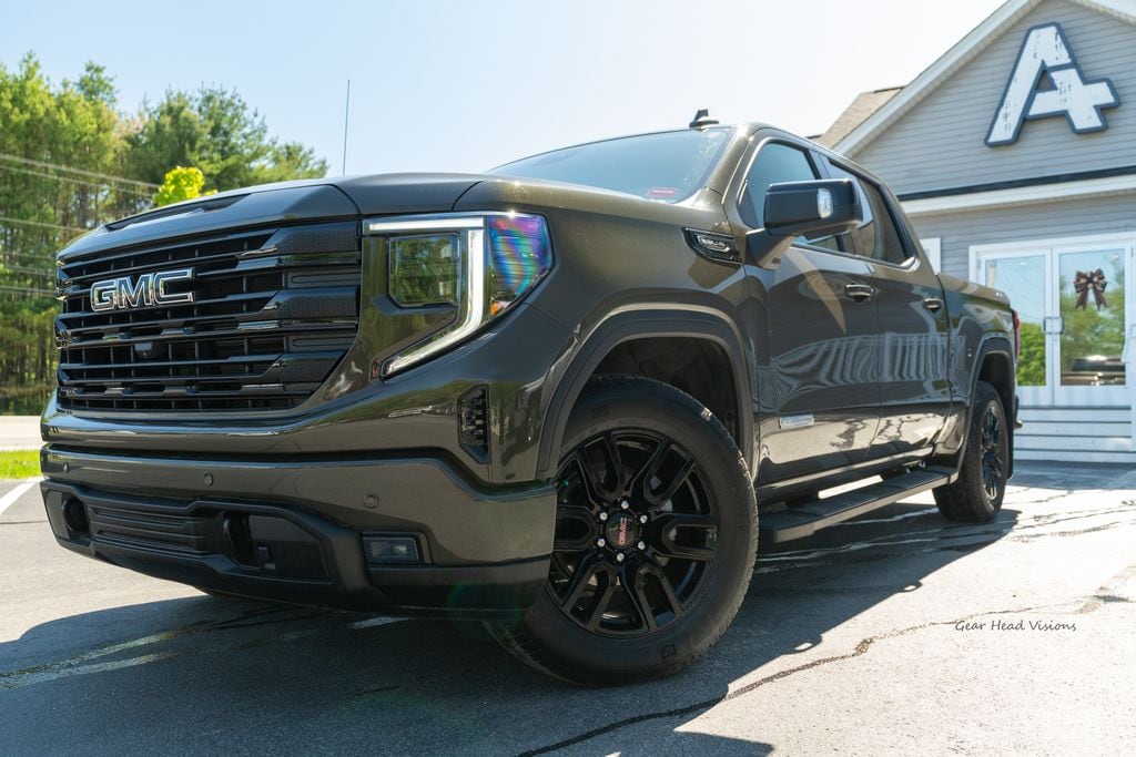 2024 GMC Sierra Elevation 4WD Crew Cab Short Box's photo