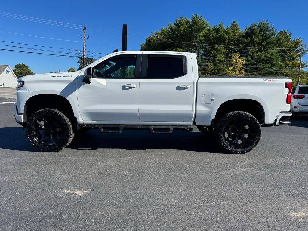 2019 Chevrolet Silverado 1500 RST photo 3
