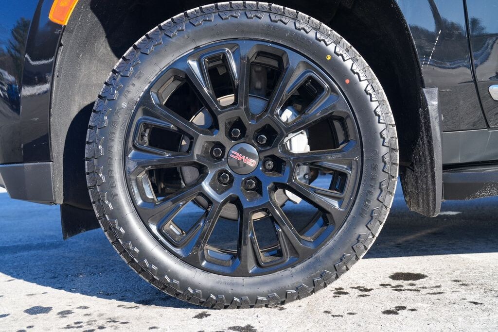 Used 2023 GMC Yukon XL SLT SUV