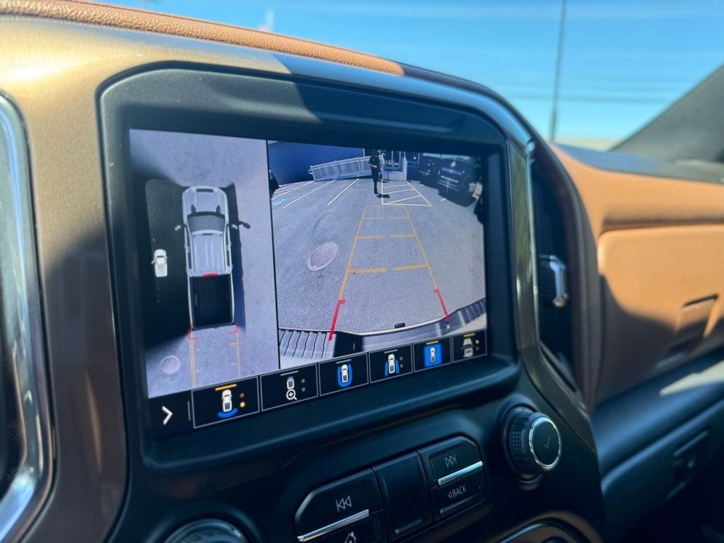 2023 Chevrolet Silverado 2500HD High Country photo 5