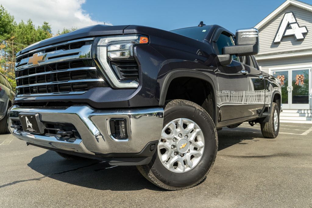 2024 Chevrolet Silverado HD LTZ 4WD Crew Cab Standard Box's photo