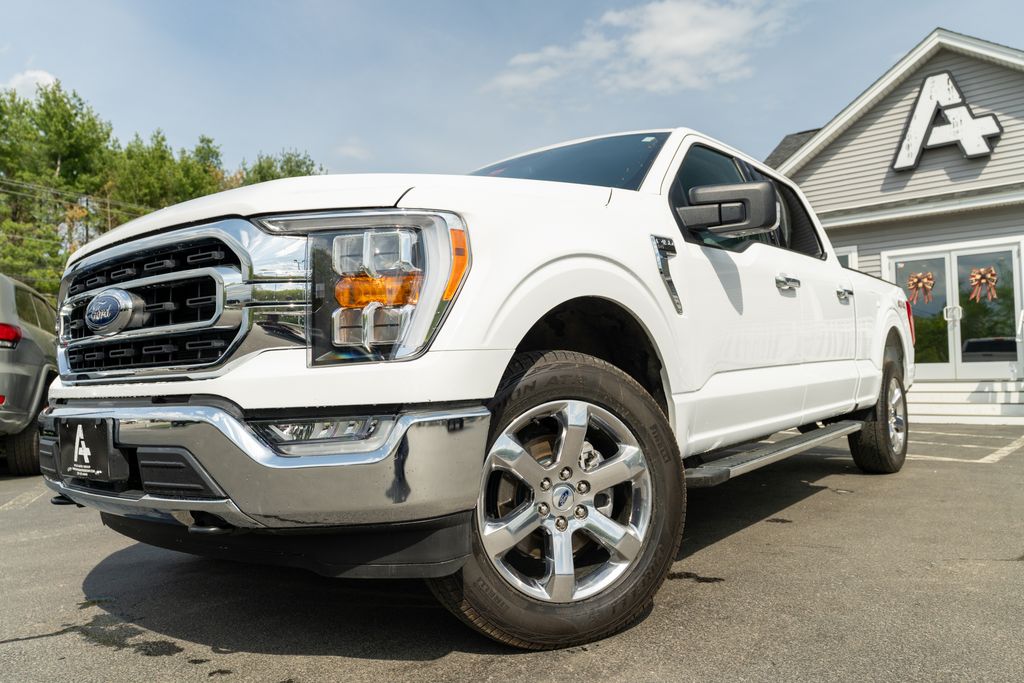 2023 Ford F-150 XLT 4x4 SuperCrew 5-1/2 Box's photo
