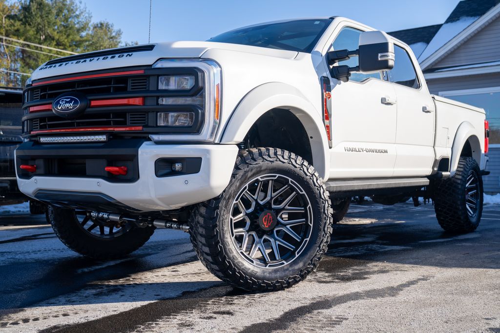 2023 Ford F-250 Super Duty Lariat's photo