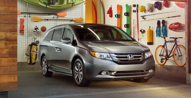 Honda Odyssey Vs Toyota Sienna >> 2017 Honda Odyssey Vs 2017 Toyota Sienna Minivan Comparison Honda Odyssey Vs Toyota Sienna >> 2017 Honda Odyssey Vs 2017 Toyota Sienna Minivan Comparison