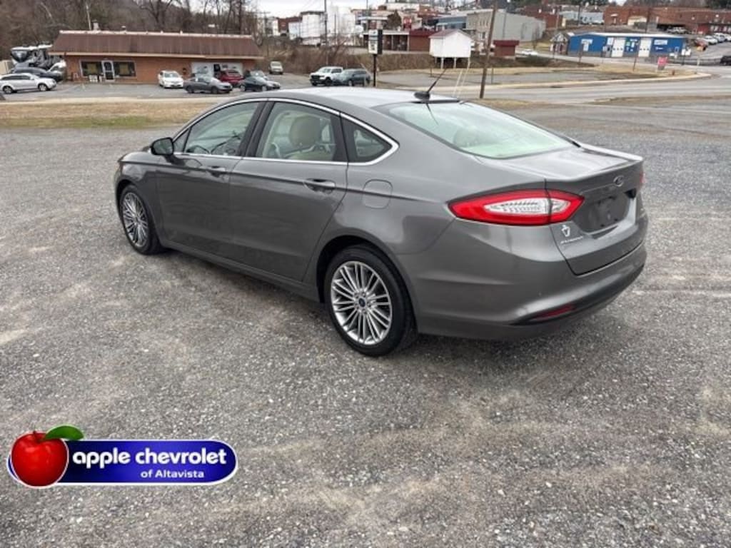 Used 2014 Ford Fusion SE