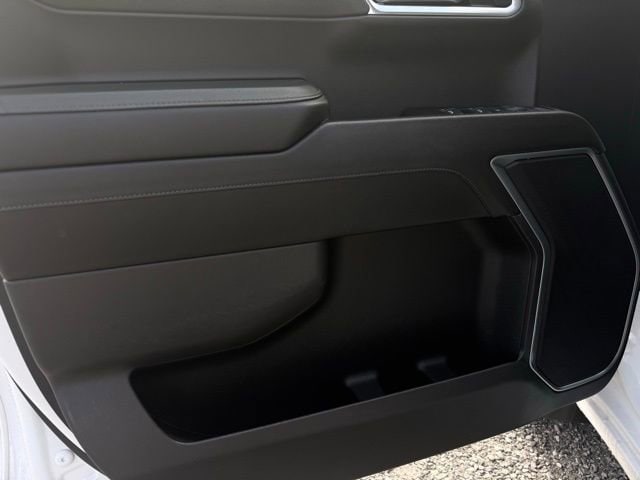2025 Chevrolet Silverado 1500 LT - Photo 23