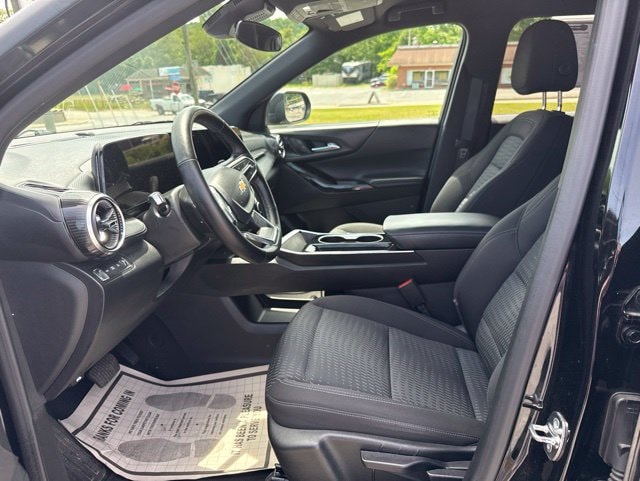 2025 Chevrolet Equinox LT - Photo 23