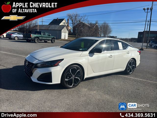 2024 Nissan Altima SR