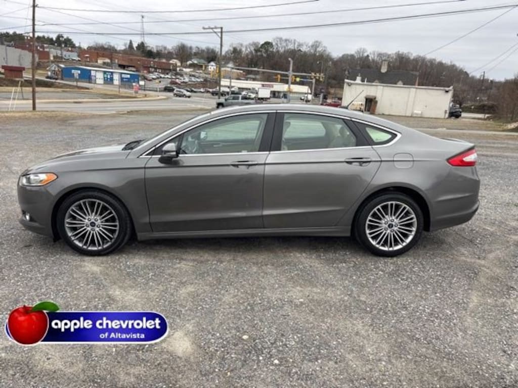 Used 2014 Ford Fusion SE