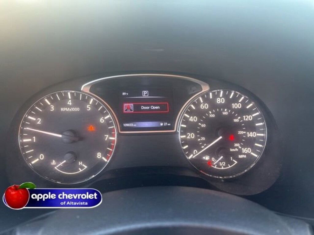 Used 2017 Nissan Pathfinder SV