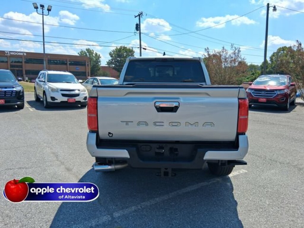 Used 2026 Toyota Tacoma 4WD SR5