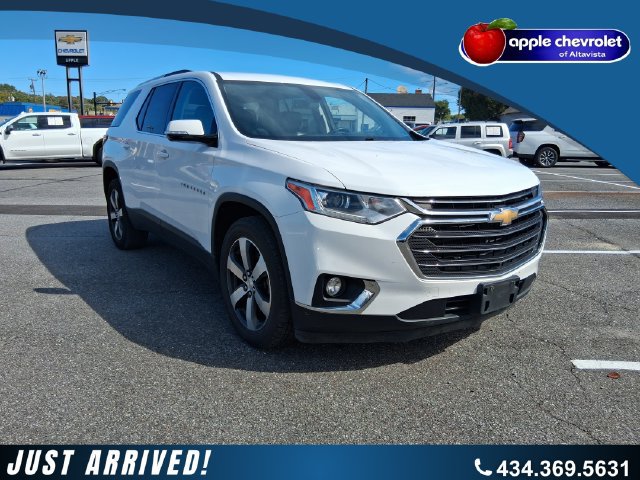 Used 2018 Chevrolet Traverse 3LT with VIN 1GNERHKW2JJ187093 for sale in Altavista, VA