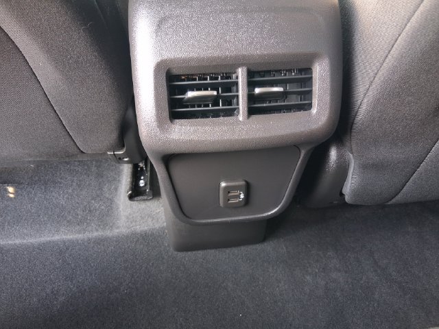 2024 Chevrolet Equinox LT - Photo 28