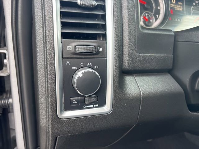 2024 RAM Ram 1500 Classic SLT - Photo 13