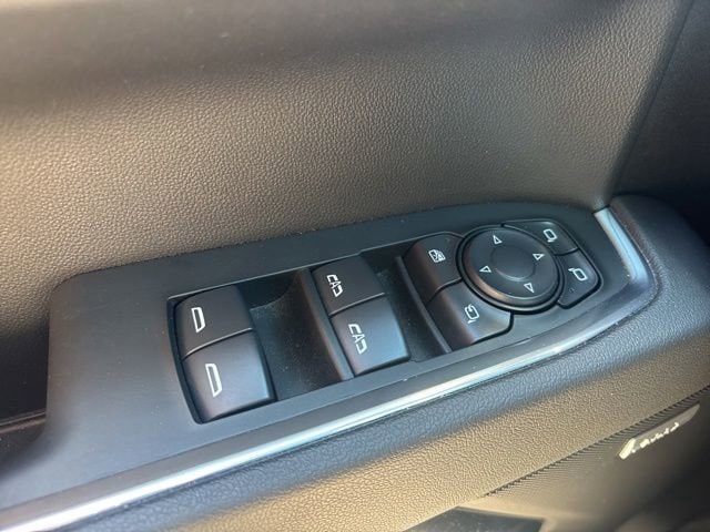 2024 Chevrolet Silverado 1500 LTZ - Photo 13