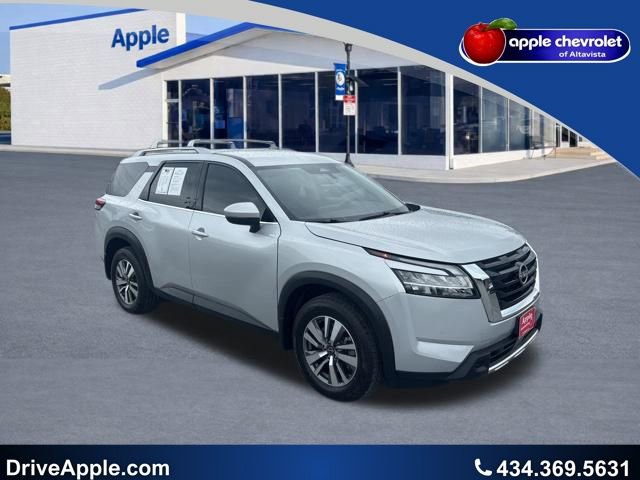 2023 Nissan Pathfinder SL