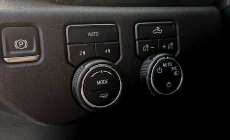 2025 Chevrolet Silverado 1500 LT - Photo 33