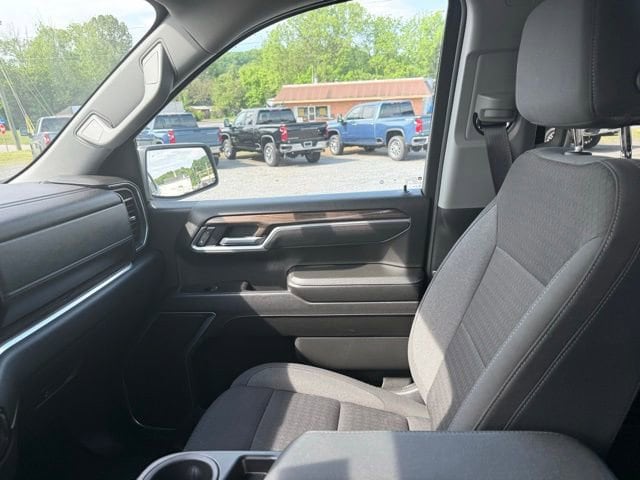 2025 Chevrolet Silverado 1500 LT - Photo 34
