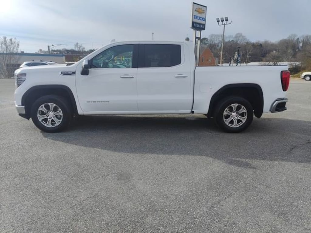 Used 2024 GMC Sierra 1500 SLT Truck