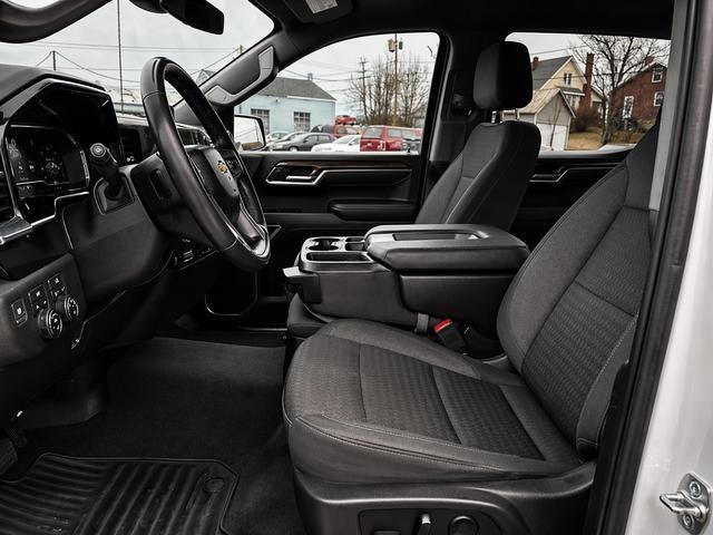 2025 Chevrolet Silverado 1500 LT - Photo 11