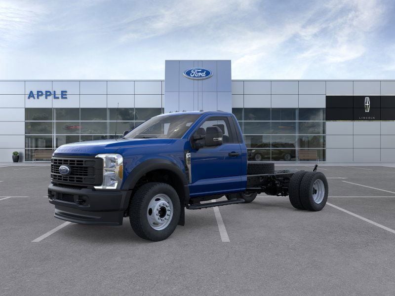 2026 Ford F-450 Super Duty Chassis Cab XL's photo