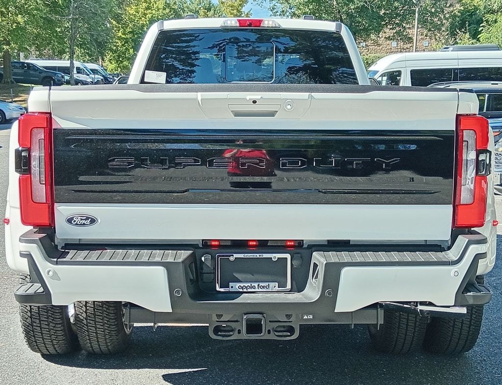 New 2027 Ford F-350SD Platinum Truck