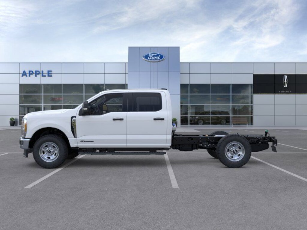 New 2026 Ford F-350SD XL Chassis