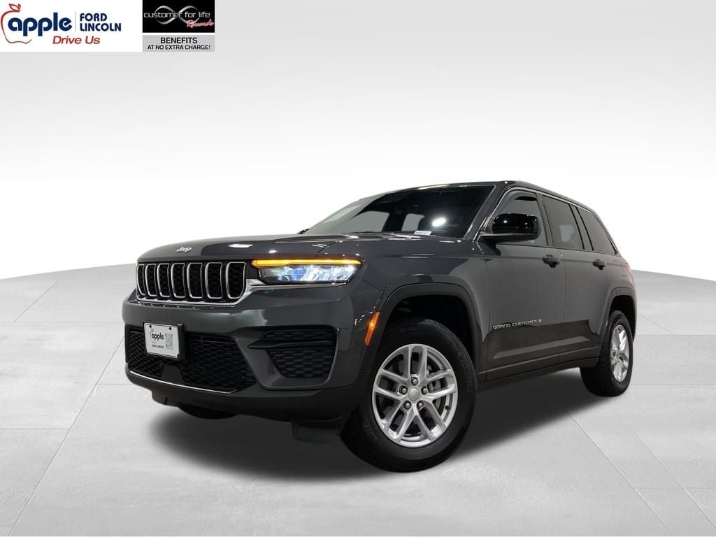2025 Jeep Grand Cherokee Laredo's photo