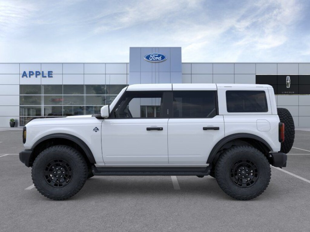 New 2026 Ford Bronco Outer Banks SUV