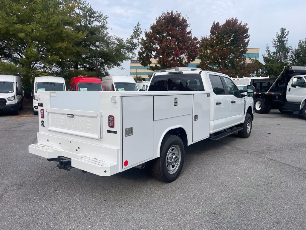 New 2026 Ford F-350SD XL Chassis