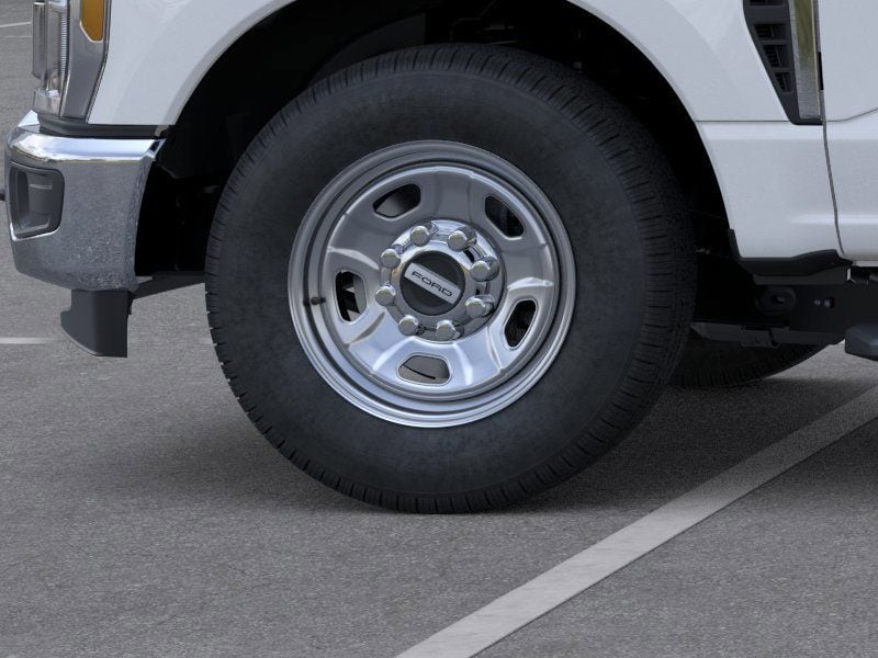 2025 Ford F-350 Super Duty Chassis Cab XL - Photo 19