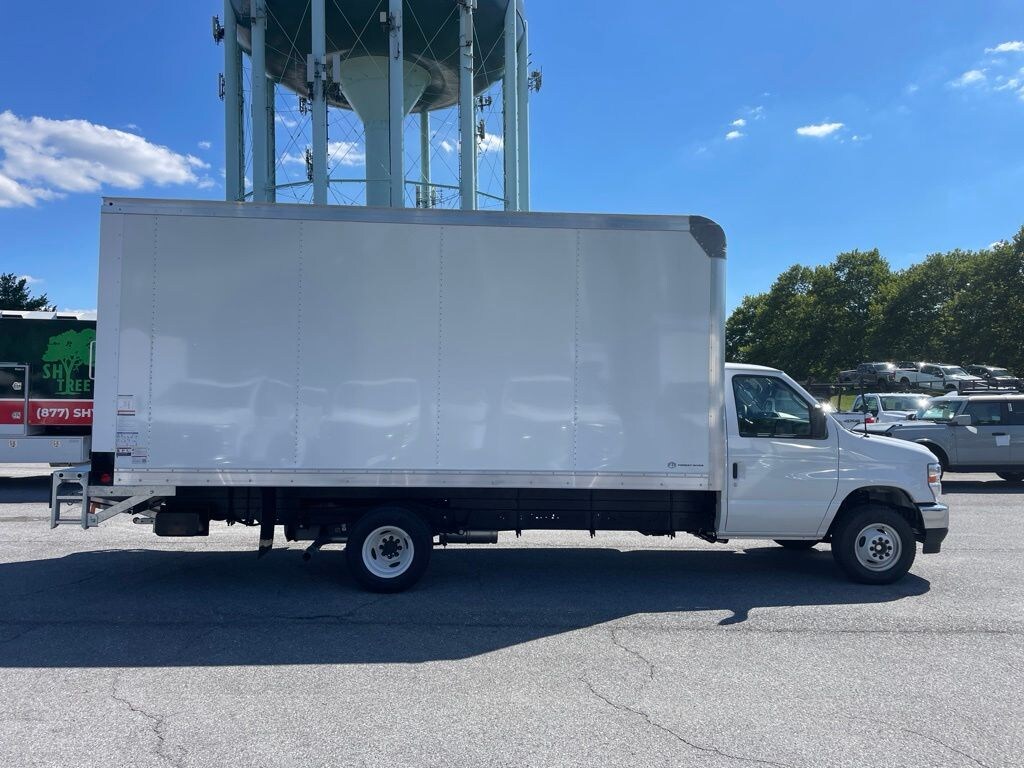 New 2027 Ford E-450SD Base Cab/Chassis