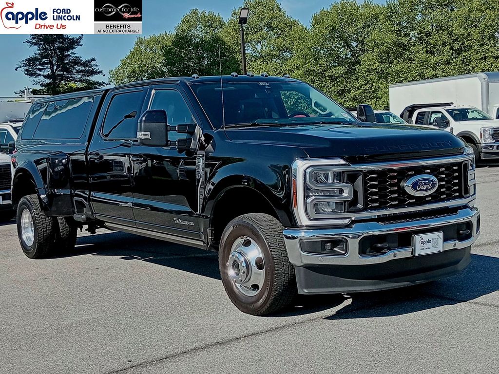 2025 Ford F-350 Lariat 4x4 Crew Cab 8' Box DRW's photo