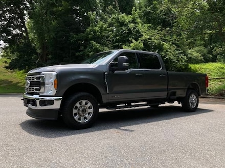 2023 Ford F-350SD XLT Truck