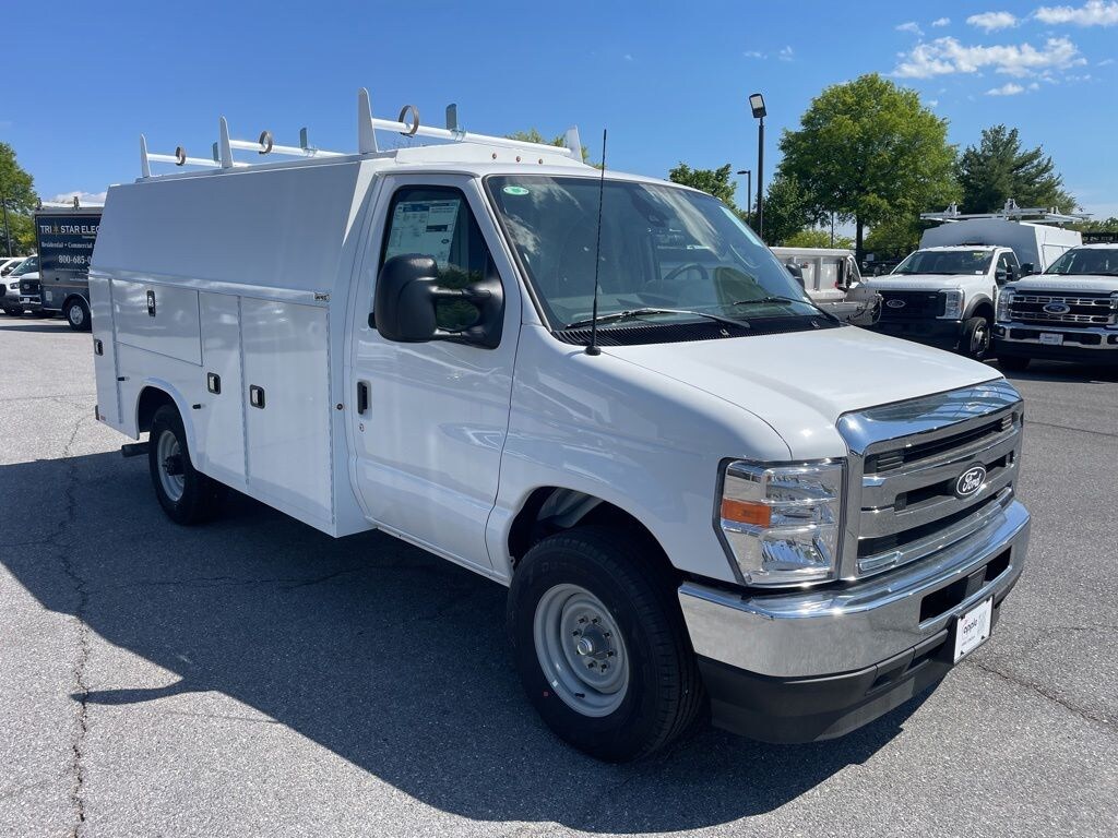 New 2026 Ford E-350SD Base Cab/Chassis