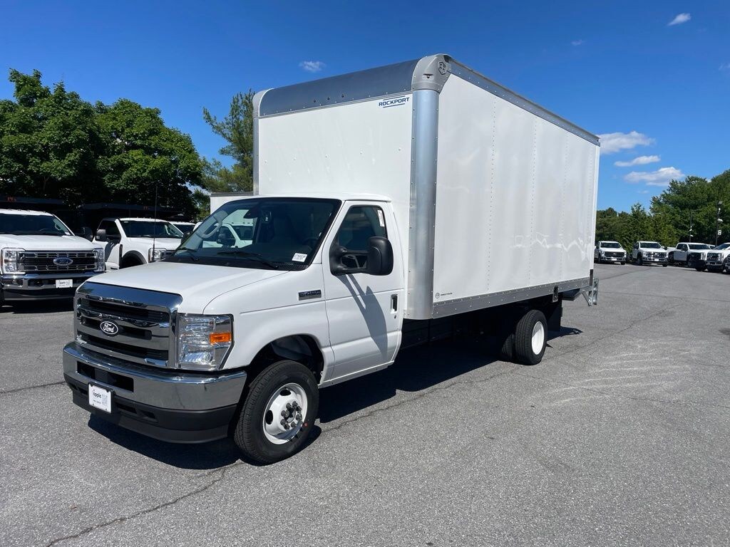 New 2027 Ford E-450SD Base Cab/Chassis