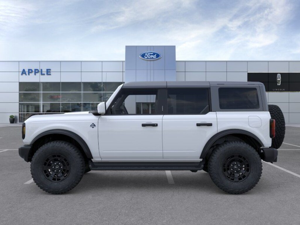 New 2026 Ford Bronco Outer Banks SUV