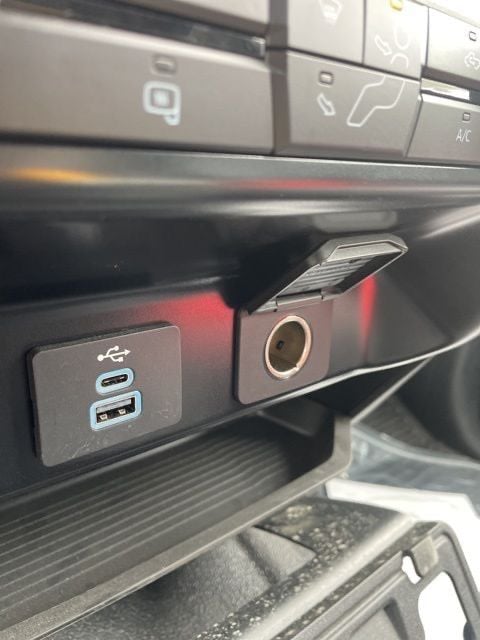 2025 Ford F-550 Super Duty Chassis Cab XL - Photo 6
