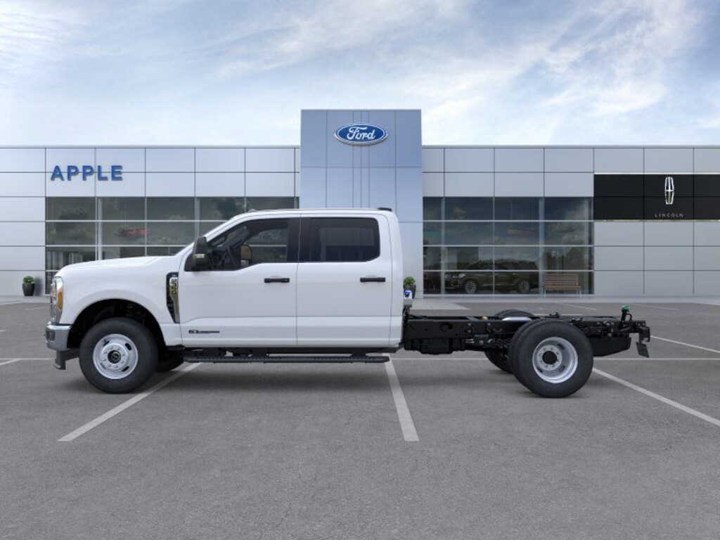 New 2026 Ford F-350SD XL Chassis