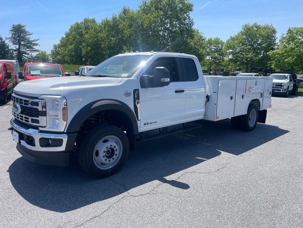 2026 Ford F-450 XL 4x4 SuperCab 192-In DRW's photo