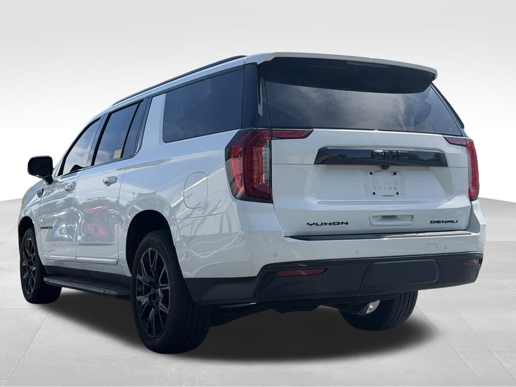 Used 2023 GMC Yukon XL SLT SUV