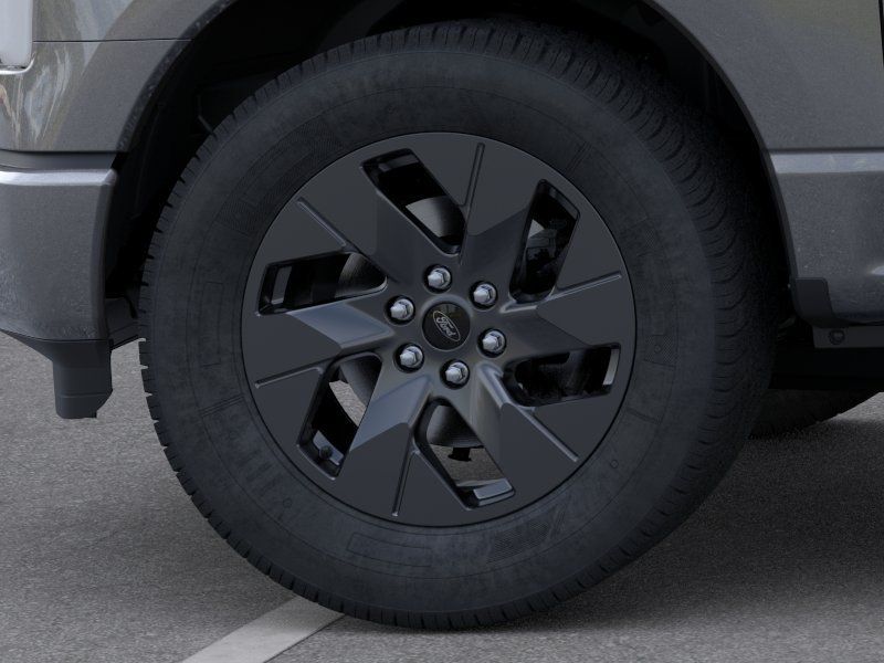 2025 Ford F-150 Lightning Flash - Photo 19