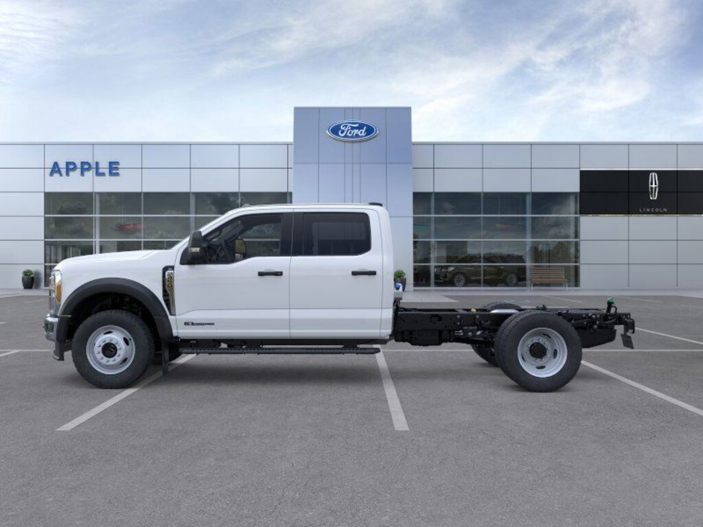 New 2025 Ford F-450SD XL Chassis