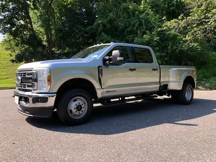 2024 Ford F-350SD XLT Truck