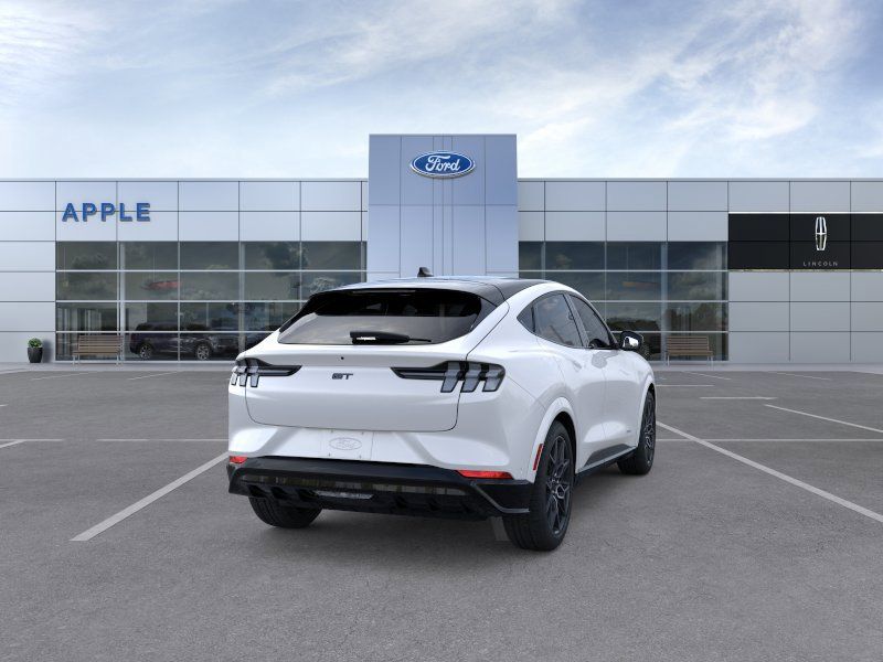 2025 Ford Mustang Mach-E GT - Photo 8