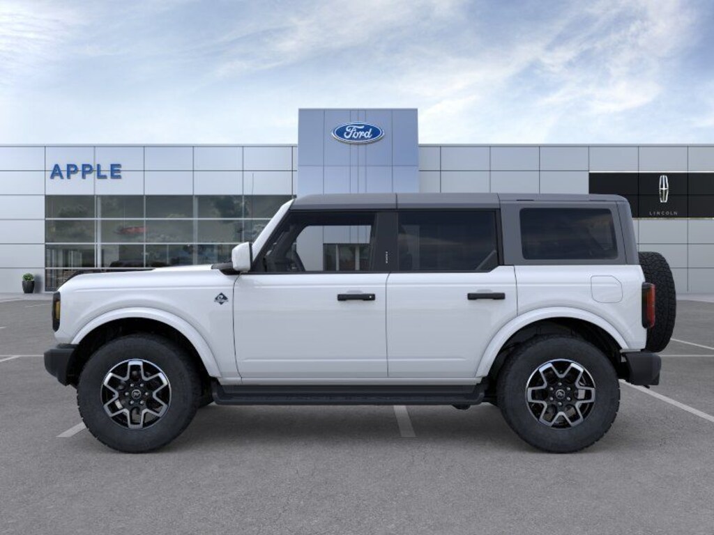 New 2026 Ford Bronco Outer Banks SUV