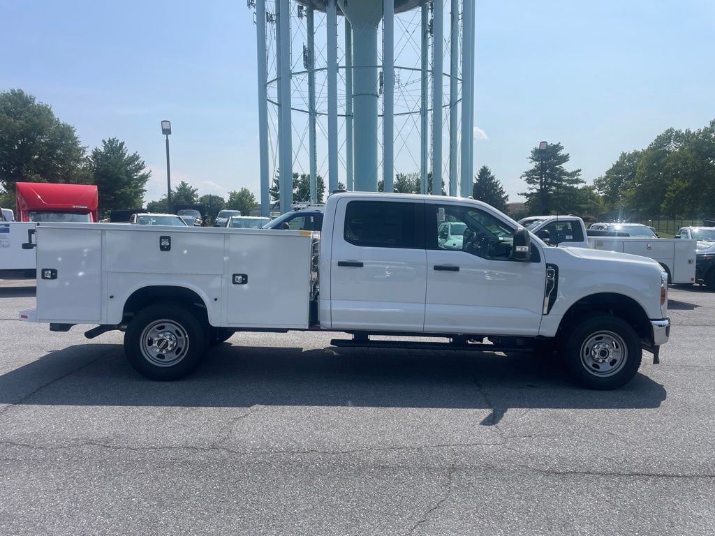 New 2026 Ford F-350SD XL Chassis