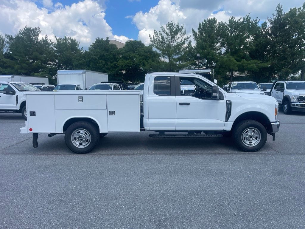 New 2026 Ford F-350SD XL Chassis