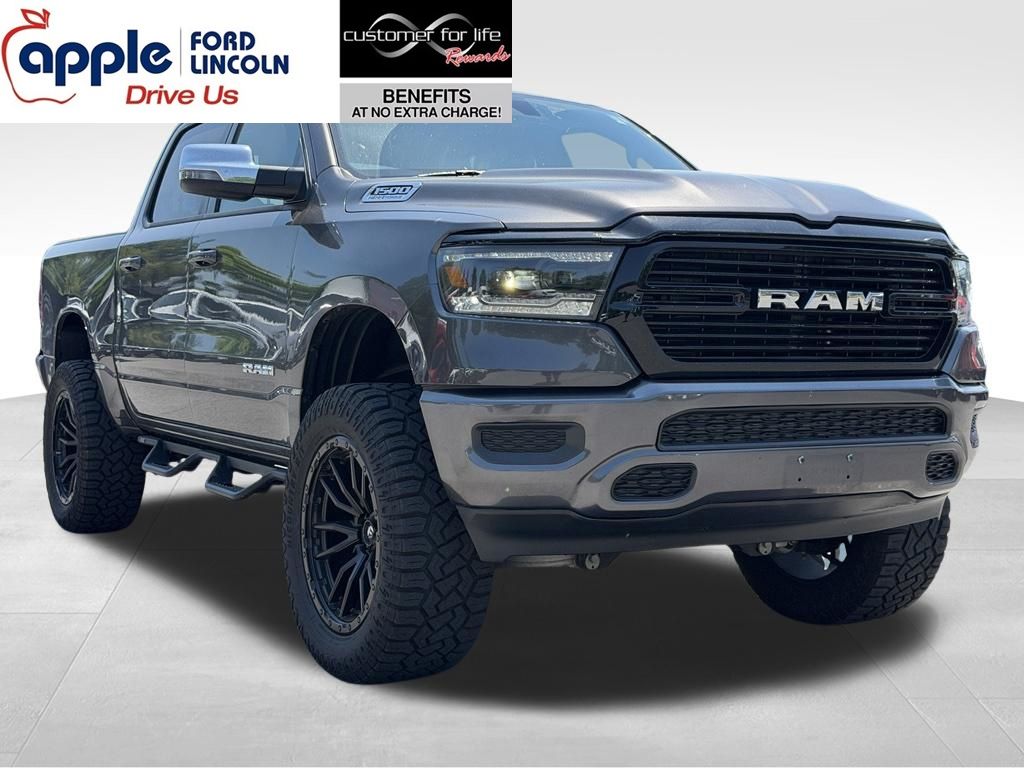 2024 RAM 1500 Laramie 4x4 Crew Cab 5'7's photo